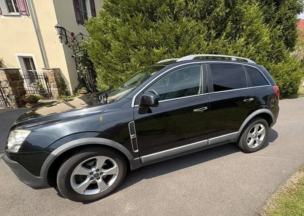 Gebraucht Opel Antara Edition 150 PS (110 kW) 2010 SUV