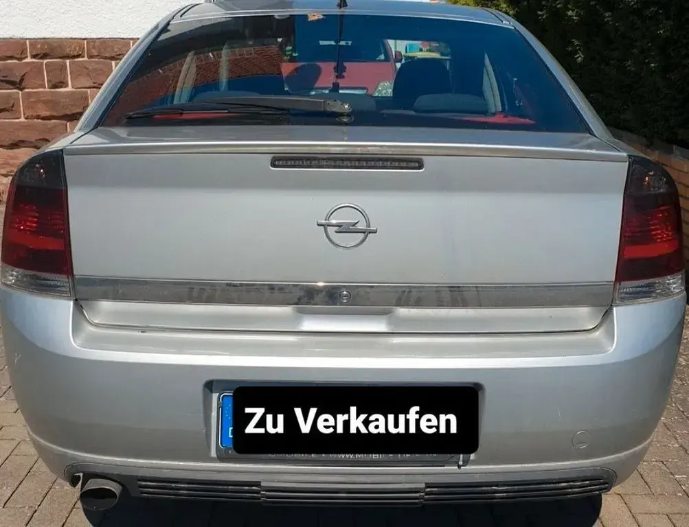 Używany Opel Vectra GTS 147 KM (108 kW) 2002 Srebrny Sedan/Limuzyna