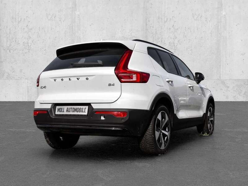 Gebraucht Volvo XC40 Plus 197 PS (144 kW) 2023 Weiss SUV