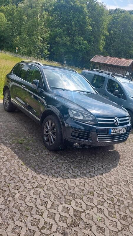 Blau Gebraucht 2013 VW Touareg SUV | 19.999 € (Teuer) - Bild 1/4