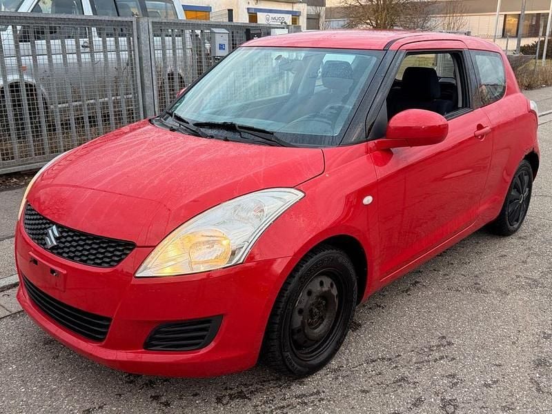 Gebraucht Suzuki Swift 80 PS (58 kW) 2012 Rot Kleinwagen