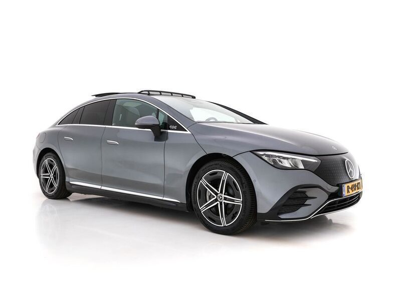 Grau Gebraucht 2022 Mercedes EQE350 AMG line Limousine | 45.945 € (Etwas zu teuer) - Bild 1/4