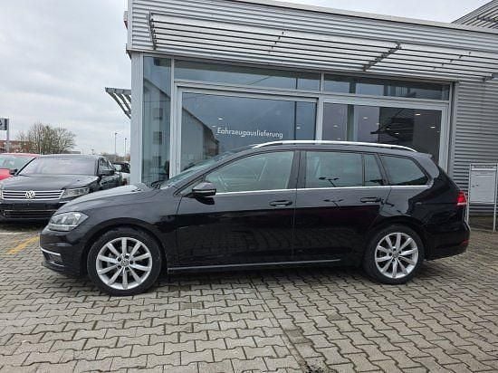 Gebraucht VW Golf VII Highline 150 PS (110 kW) 2020 Schwarz Kombi