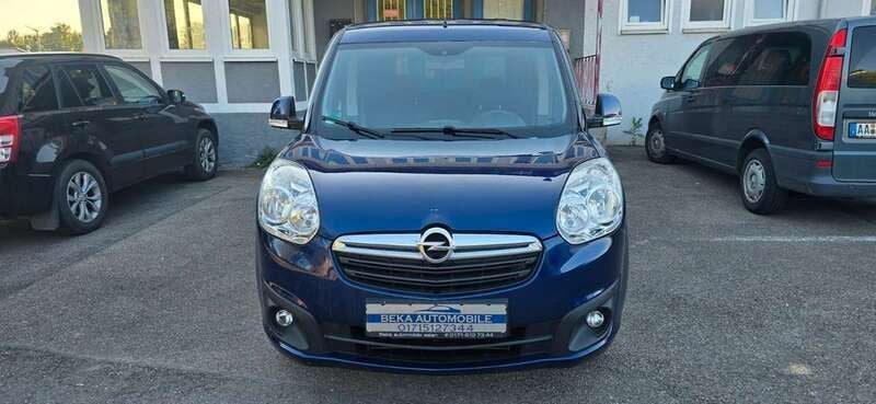 Colmarblau/f:marineblau Gebraucht 2015 Opel Combo Edition Van / Kleinbus | 7.700 € (Guter Preis) - Bild 1/4