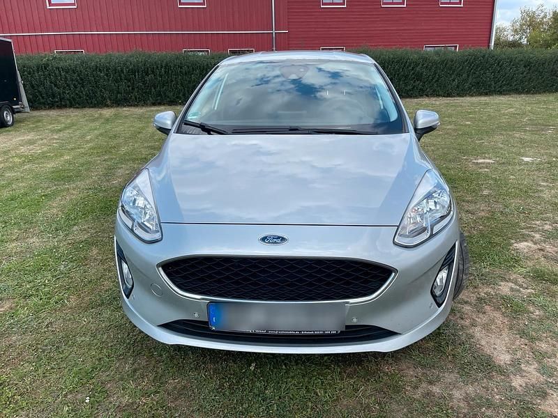Silber Gebraucht 2019 Ford Fiesta Kleinwagen | 8.999 € (Superpreis) - Bild 1/4