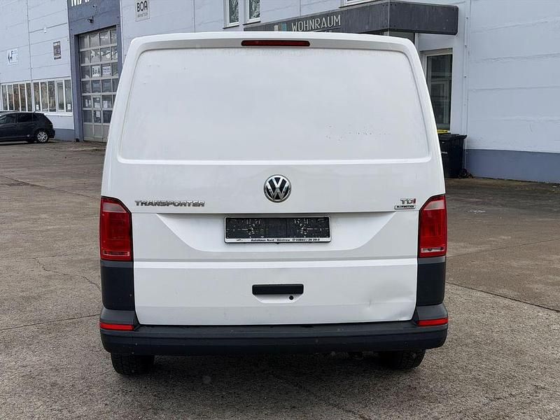 Gebraucht VW Transporter 140 PS (102 kW) 2016 Weiß Van