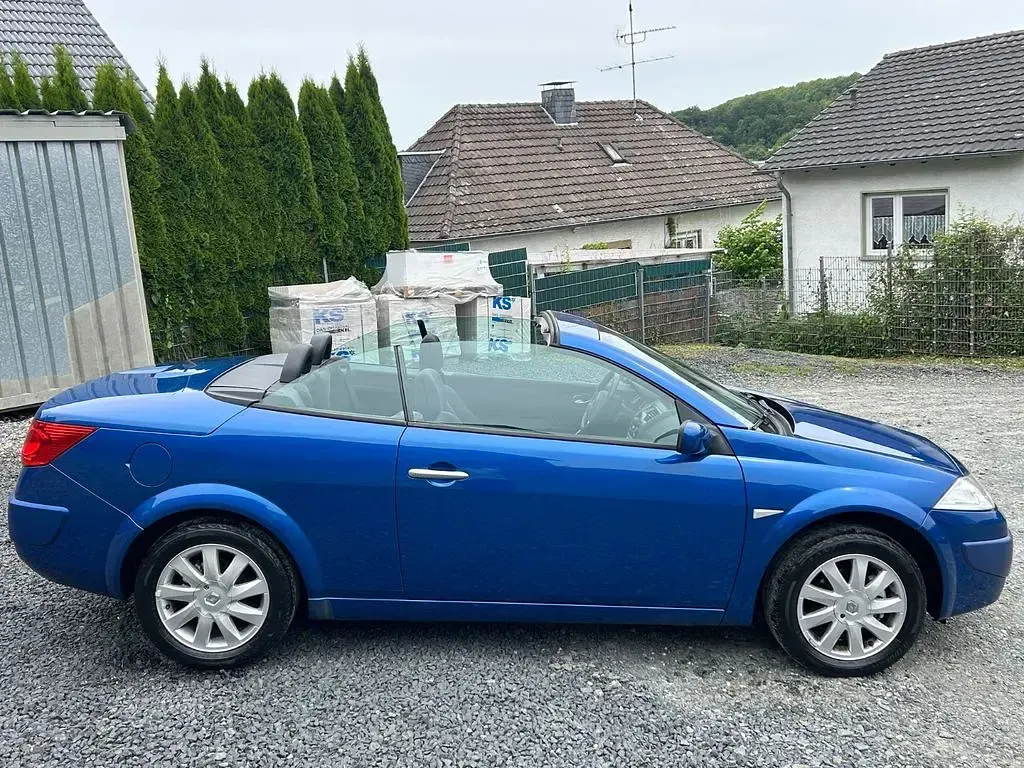 Gebraucht Renault Mégane Cabriolet Avantage 131 PS (96 kW) 2007 Blau Cabrio