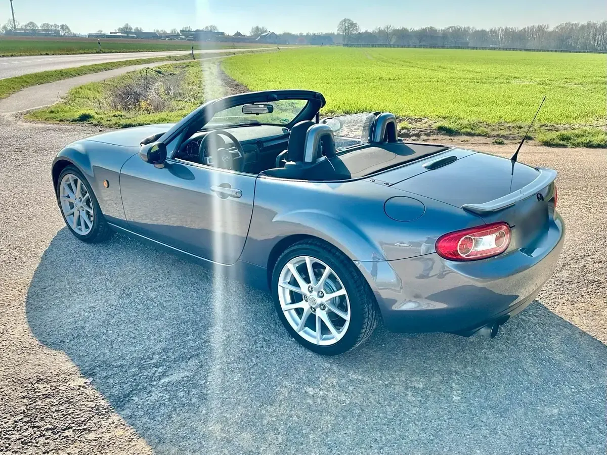 Gebraucht Mazda MX5 Energy 126 PS (92 kW) 2006 Grau Cabrio