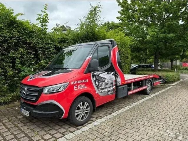 Obsidianschwarz metallic Gebraucht 2023 Mercedes Sprinter Van | 54.990 € - Bild 1/4