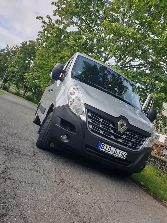 Gebraucht Renault Master 170 PS (125 kW) 2017 Silber Van