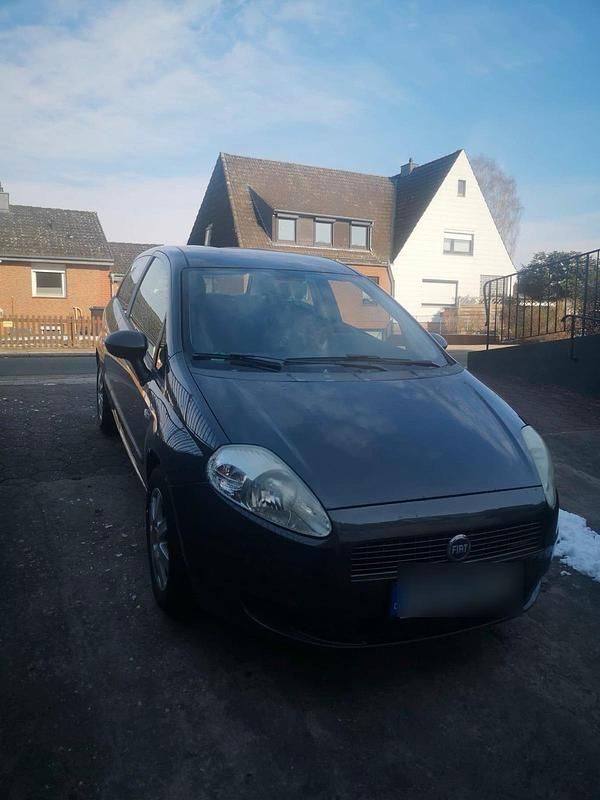 Gebraucht Fiat Grande Punto 90 PS (66 kW) 2007 Schwarz Kleinwagen