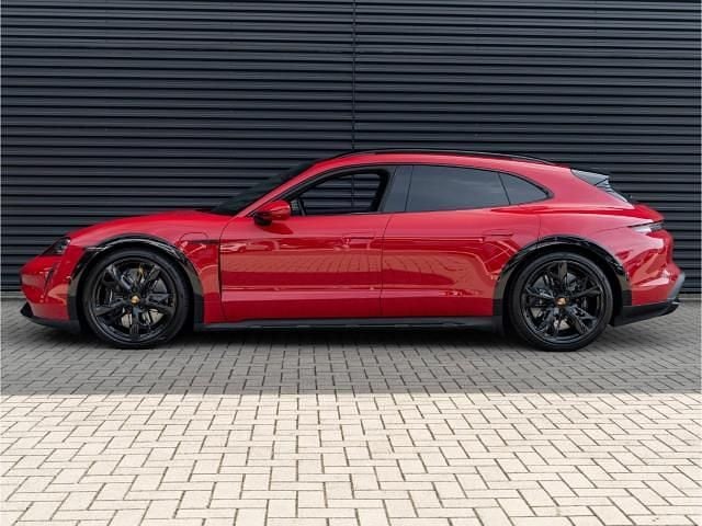 Gebraucht Porsche Taycan Cross Turismo 559 kW (761 PS) 2021 Rot Kombi