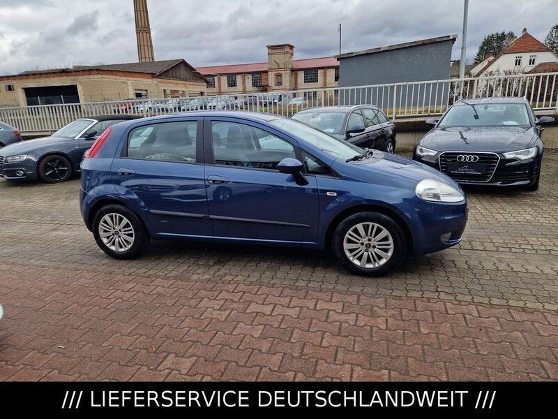 Gebraucht Fiat Grande Punto Emotion 90 PS (66 kW) 2008 Blau Kleinwagen