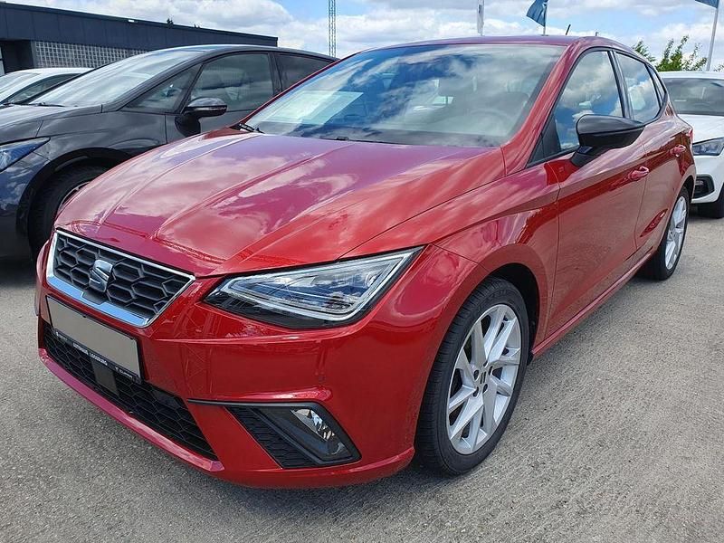 Rot Gebraucht 2023 Seat Ibiza FR Limousine | 17.800 € (Fairer Preis) - Bild 1/4
