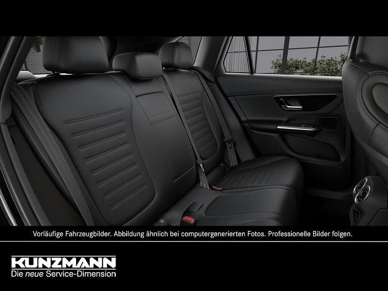 Gebraucht Mercedes GLC220 AMG 197 PS (144 kW) 2026 Schwarz SUV