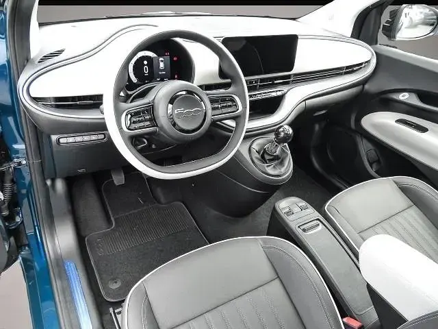 Neu Fiat 500 La Prima 65 PS (47 kW) 2026 Manufacturer