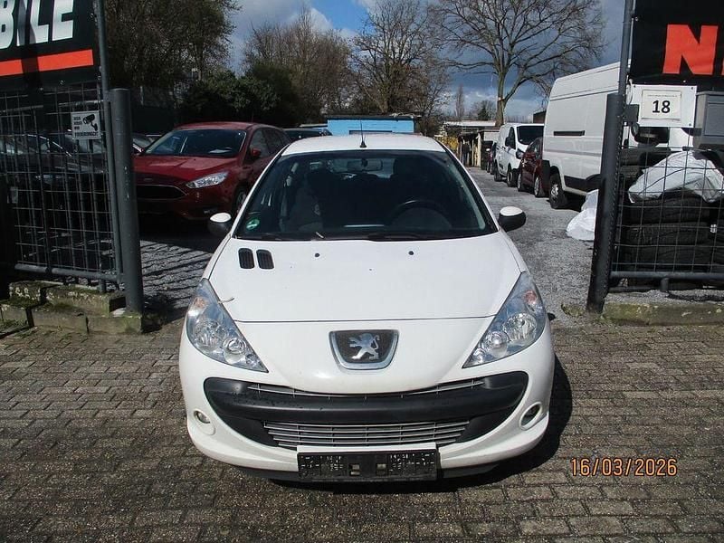 Gebraucht Peugeot 206+ 73 PS (53 kW) 2012 Weiß Kleinwagen