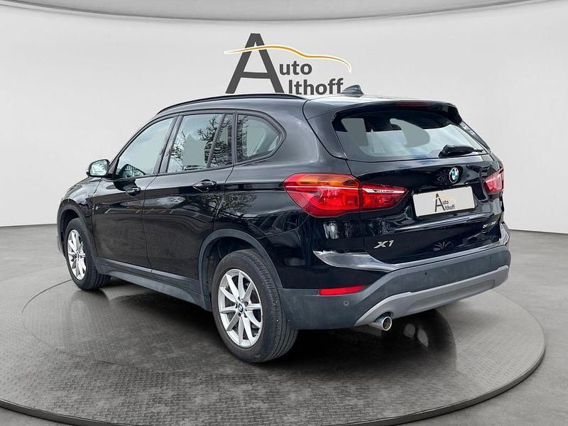 Gebraucht BMW X1 Advantage 140 PS (102 kW) 2018 Schwarz SUV