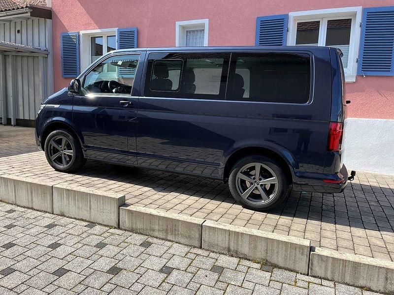 Used VW Multivan 150 HP (110 kW) 2020 Blue Minivan