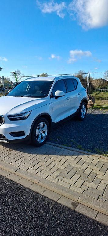 Gebraucht Volvo XC40 150 PS (110 kW) 2019 Weiß SUV