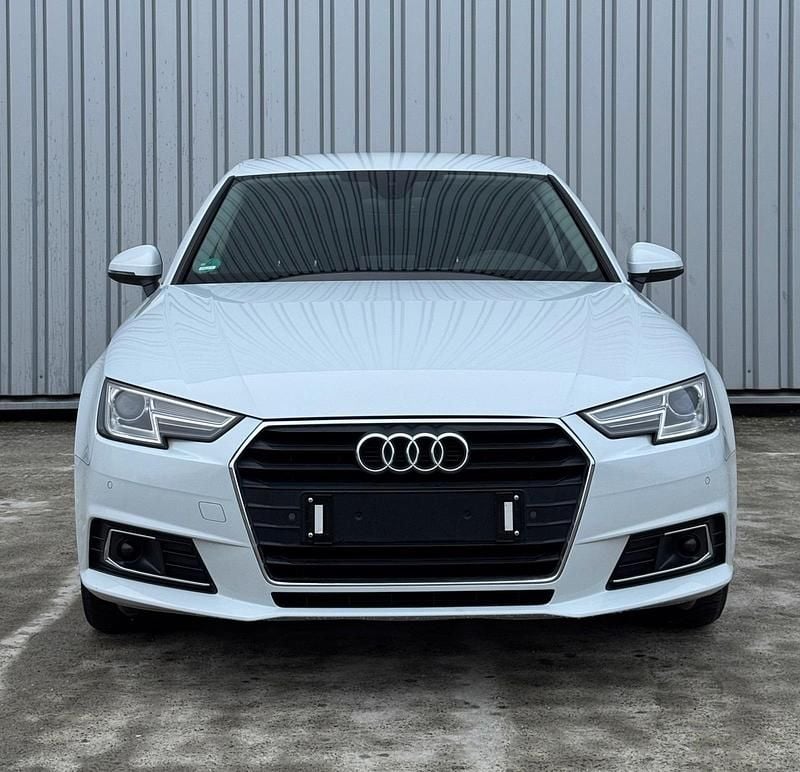 Gebraucht Audi A4 Ambiente 190 PS (139 kW) 2016 Weiß Limousine