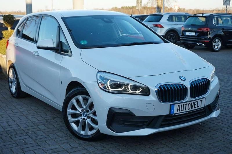 Gebraucht BMW 225 iPerformance 224 PS (164 kW) 2018 Weiß Van / Kleinbus