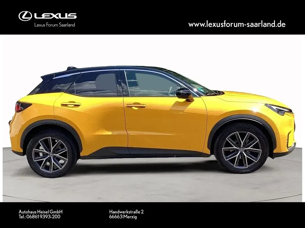 Gebraucht Lexus LBX 136 PS (100 kW) 2025 Gelb SUV