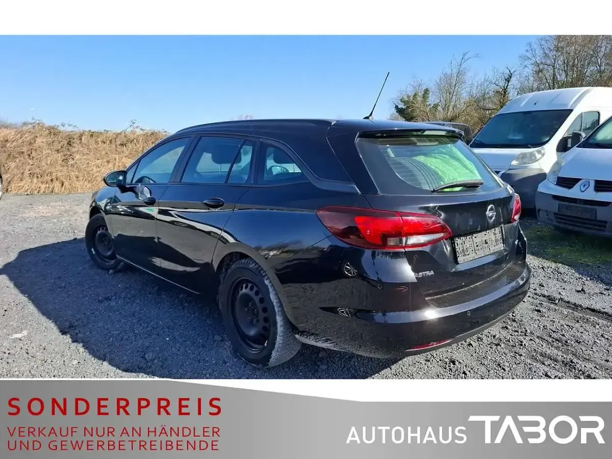 Gebraucht Opel Astra Edition 110 PS (80 kW) 2018 Schwarz Limousine