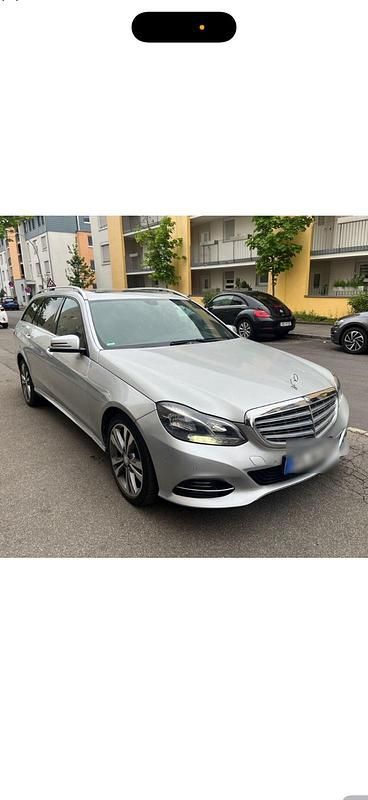 Silber Gebraucht 2014 Mercedes E220 Kombi | 10.900 € (Superpreis) - Bild 1/4