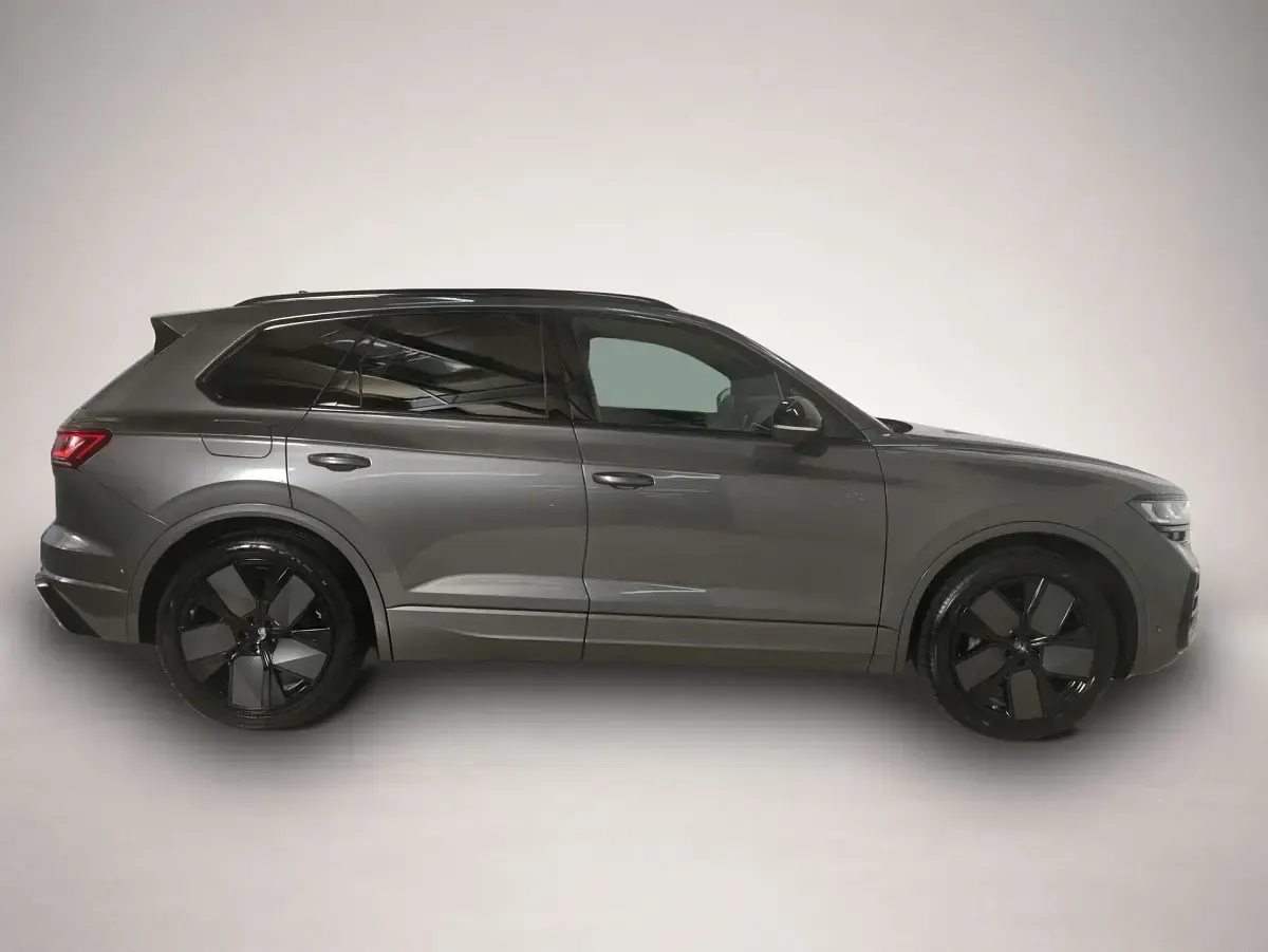 Gebraucht VW Touareg Style 286 PS (210 kW) 2025 Siliziumgrau metallic SUV