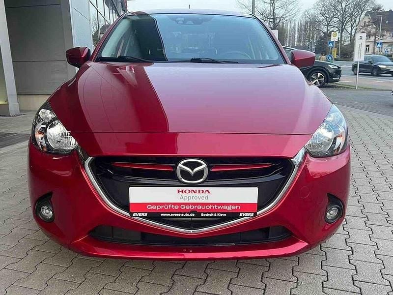 Gebraucht Mazda 2 Sports-Line 90 PS (66 kW) 2016 Rubinrot metallic Limousine
