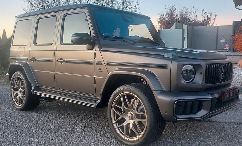 Grau Neu 2025 Mercedes G63 AMG AMG SUV | 264.180 € (Fairer Preis) - Bild 1/4