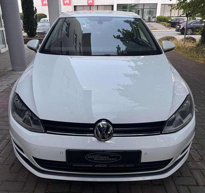 Gebraucht VW Golf VII Trendline 105 PS (77 kW) 2014 Weiß Limousine