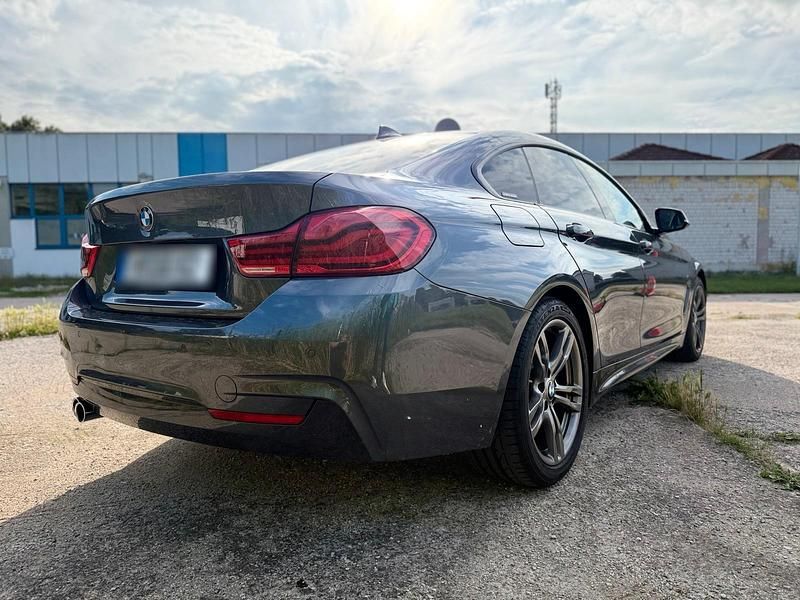 Grau Gebraucht 2017 BMW 420 M Sport Coupé | 24.499 € (Etwas zu teuer) - Bild 1/4