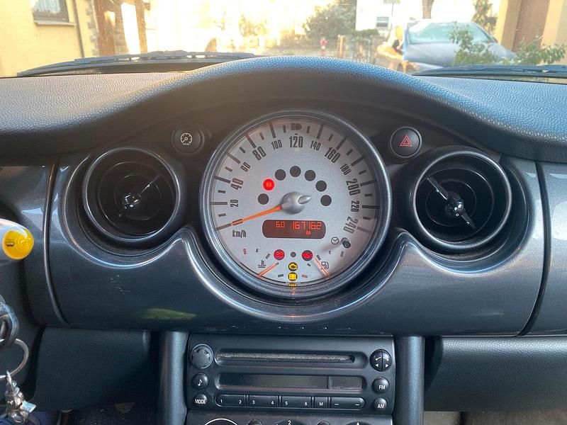 Silber Gebraucht 2007 Mini Cooper Cabriolet Cabrio | 3.100 € (Guter Preis) - Bild 1/4