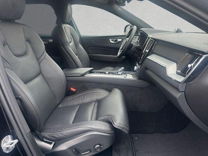 Gebraucht Volvo XC60 Ultra 250 PS (183 kW) 2025 Onyx schwarz SUV