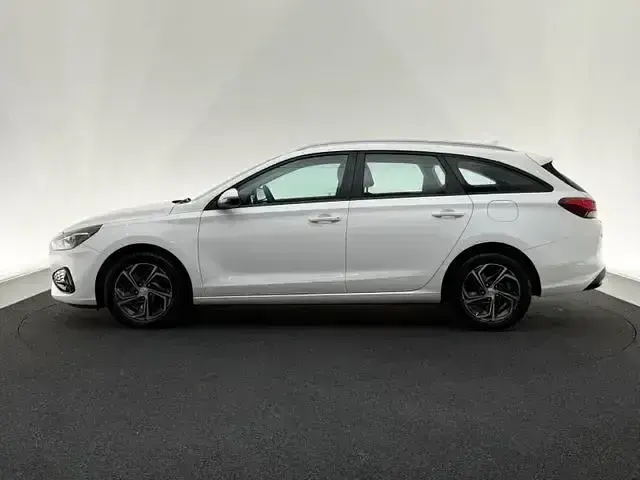 Gebraucht Hyundai i30 Trend 120 PS (88 kW) 2020 Weiß Kombi