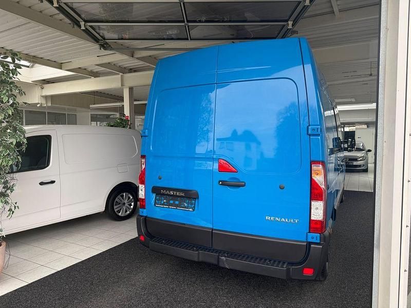 Usata Renault Master 150 CV (110 kW) 2021 Blu Monovolume
