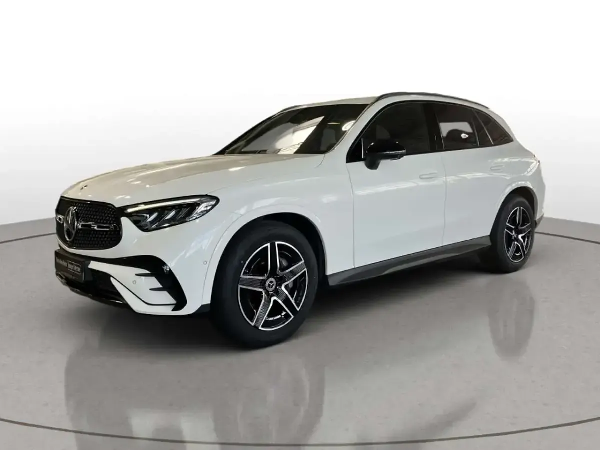 Gebraucht Mercedes GLC220 AMG line 197 PS (144 kW) 2025 Weiß SUV