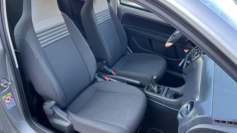 Gebraucht VW up! 65 PS (47 kW) 2022 Grau Kleinwagen