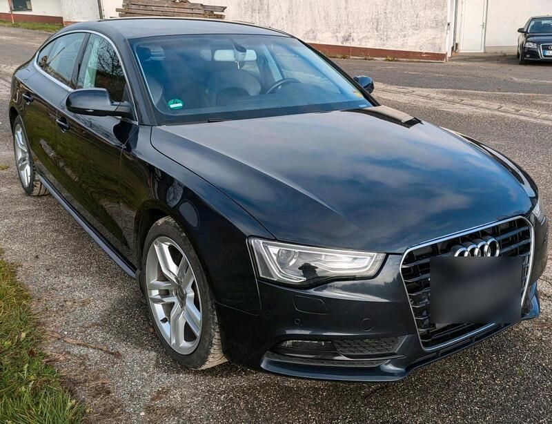 Blau Gebraucht 2012 Audi A5 Sportback Limousine | 13.300 € (Guter Preis) - Bild 1/4