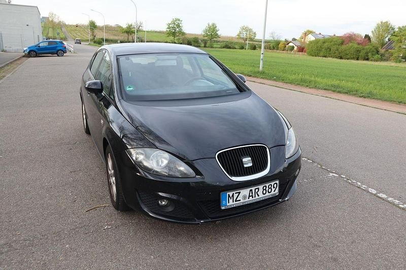Second-hand Seat Leon 125 CP (91 kW) 2009 Negru Hatchback