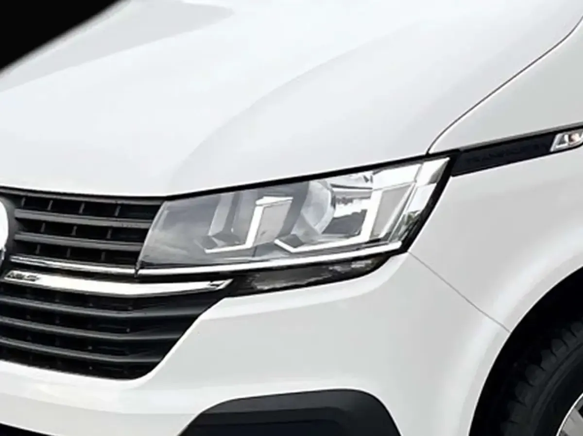 Usata VW Transporter 150 CV (110 kW) 2022 Bianco Furgone