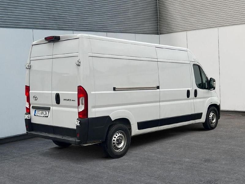 Gebraucht Toyota Proace 140 PS (102 kW) 2025 Weiß Van / Kleinbus