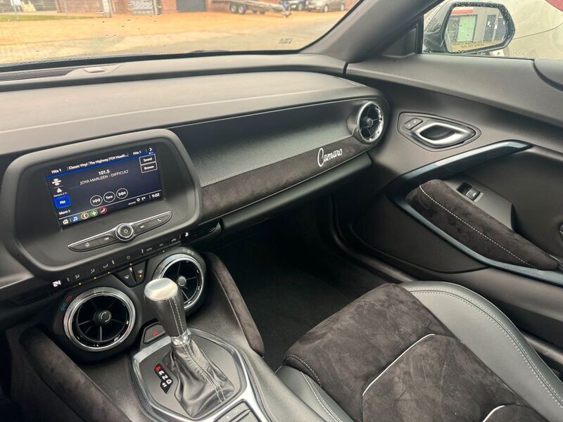 Gebraucht Chevrolet Camaro 279 PS (205 kW) 2022 Grau Coupé