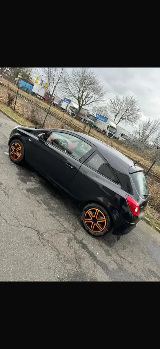 Gebraucht Opel Corsa 80 PS (58 kW) 2009 Schwarz Kleinwagen