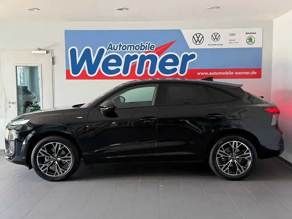 Neu Audi Q3 Sportback S-Line 150 PS (110 kW) 2026 Schwarz SUV
