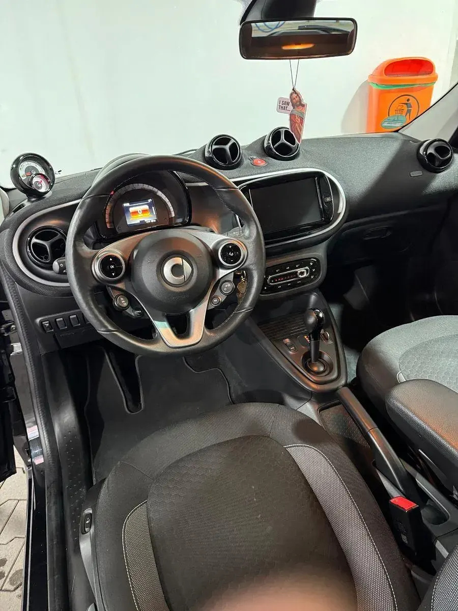 Gebraucht Smart ForFour Electric Drive 60 kW (82 PS) 2021 Schwarz Kleinwagen
