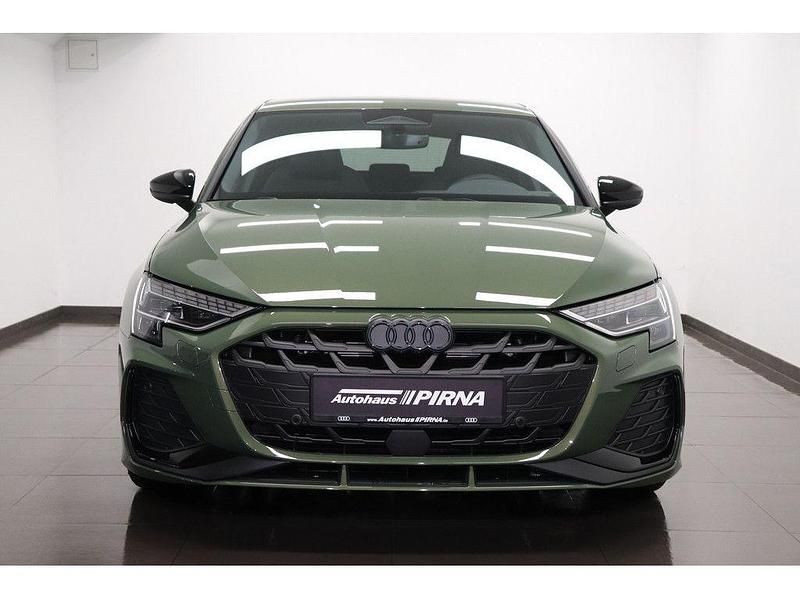Neu Audi A3 S-Line 150 PS (110 kW) 2025 Grün Limousine
