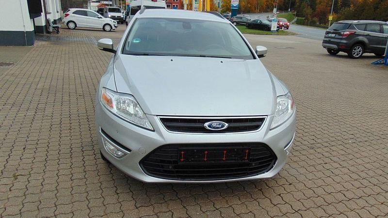 Gebraucht Ford Mondeo Trend 120 PS (88 kW) 2013 Silber Limousine